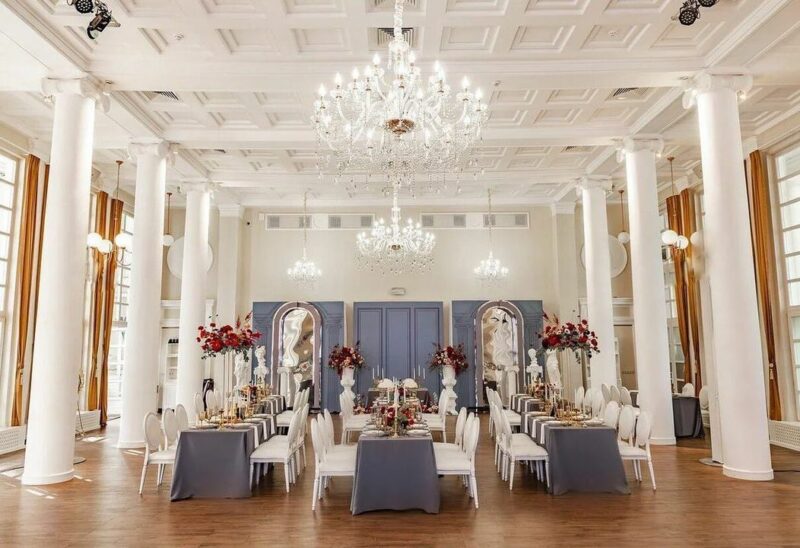 Загородная вилла в реликтовом сосновом лесу