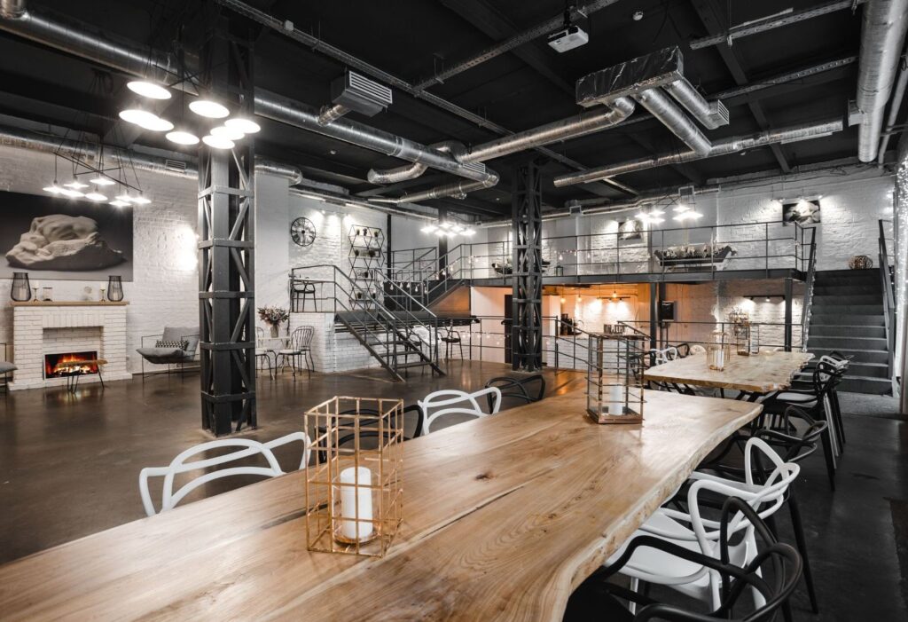 Трехуровневый конференц-зал  с верандой-1